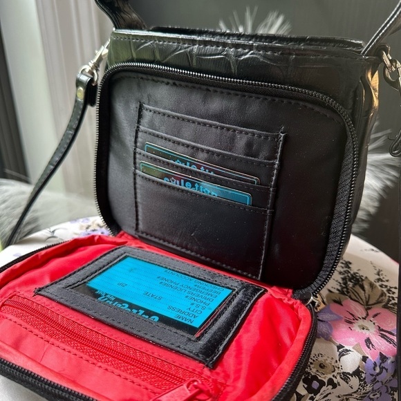 Collection New York Purse - Picture 6 of 6